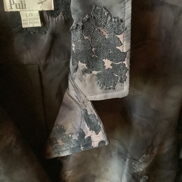 Puli Large Mottled Black and Gray Lace Appliqued Jacket - Picture 4 of 9